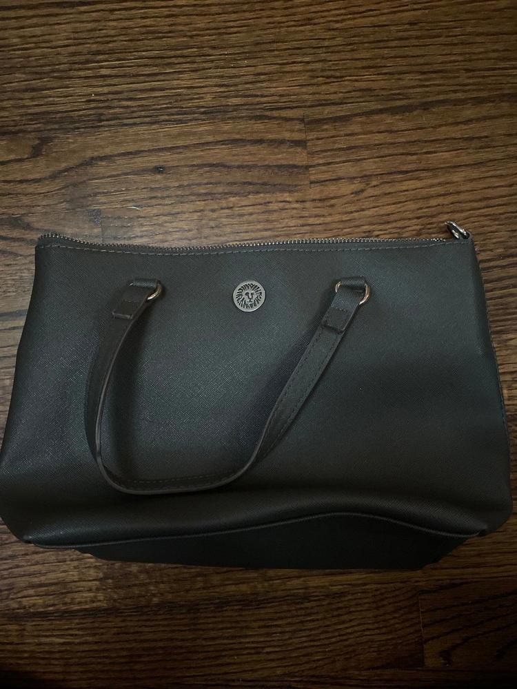 purses and handbags